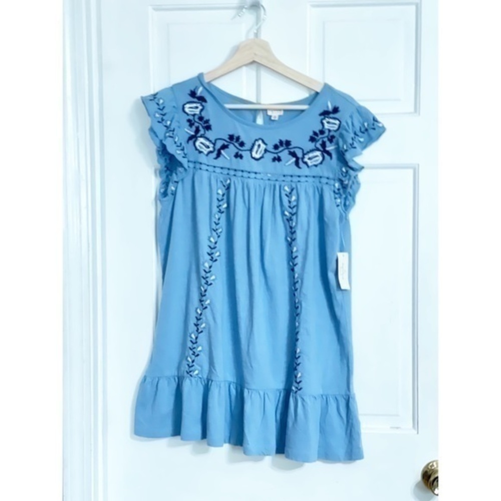 Keep in Touch Embroidered Top Shirt NWT Sz M